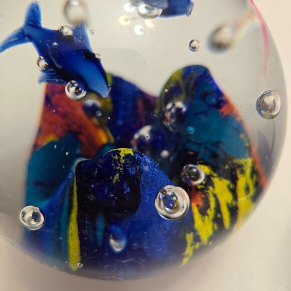 Handcrafted Glass Paperweight Set With Oceanic Scene Dolphins bubbles colorful - Picture 8 of 11